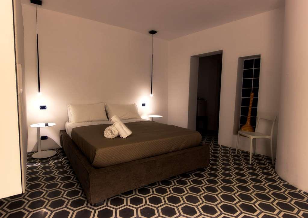 Hotel Diffuso Antichi Ricordi 칼타니세타 객실 사진
